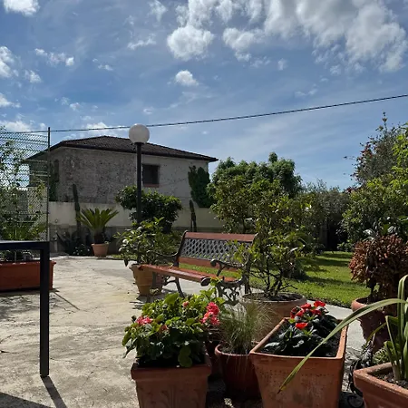 Ca Insulae - Garden Appartement Luni